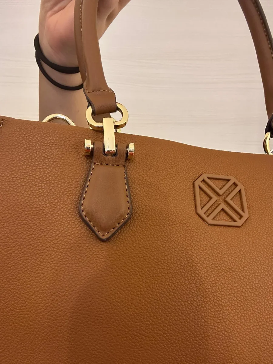 BORSA DONNA XTI RIGIDA COLOR CUOIO E BEIGE A CONTRASTO - immagine 3