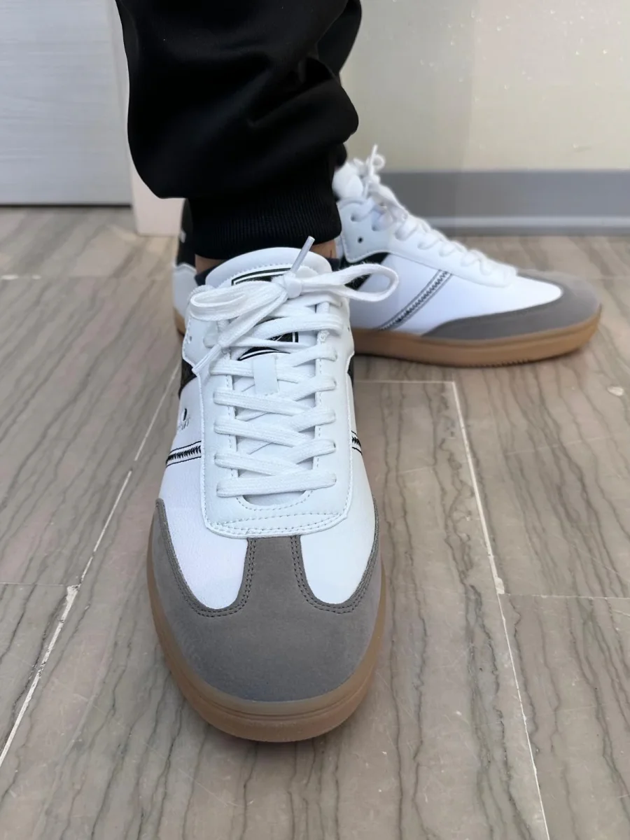 SNEAKERS UOMO AMERICANINO BIANCHE CON DETTAGLI NERI E GRIGI - SUOLA BEIGE IN GOMMA - immagine 5