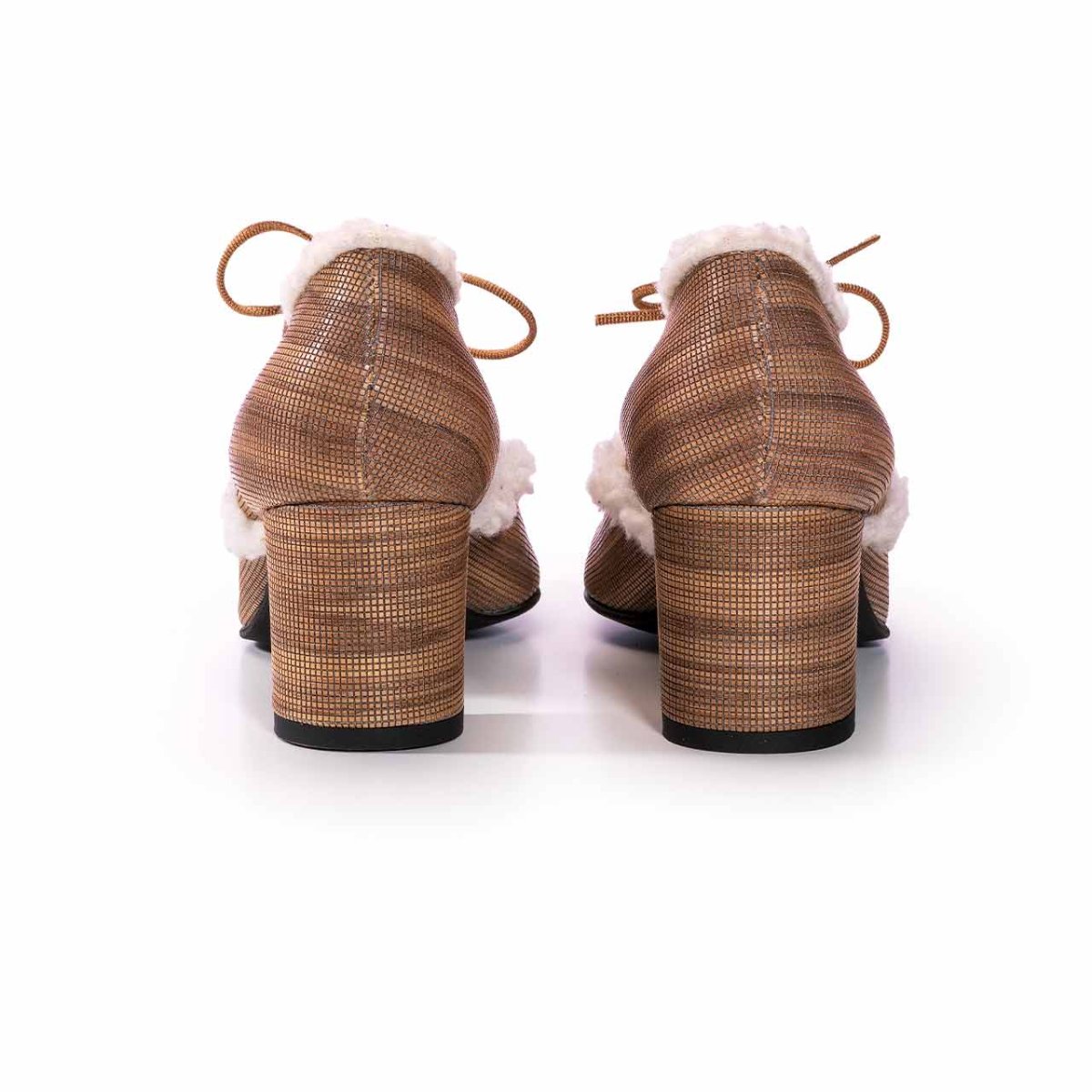 Mod. CLOE – Scarpa stringate con tacco applicato stile retrò in pelle vegana di legno di noce - immagine 5