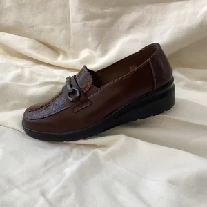 MOCASSINO DONNA MARRONE CON FIBBIA