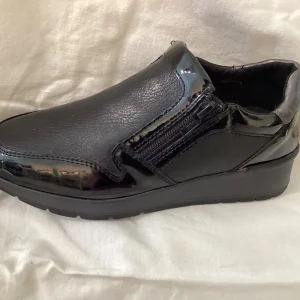 MOCASSINO NERO VERA PELLE