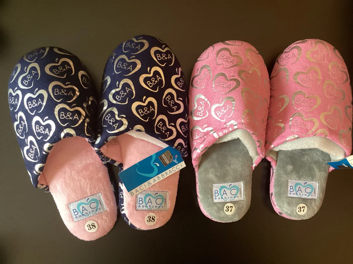 PANTOFOLE DA CASA ROSA O BLU NAVY - immagine 2