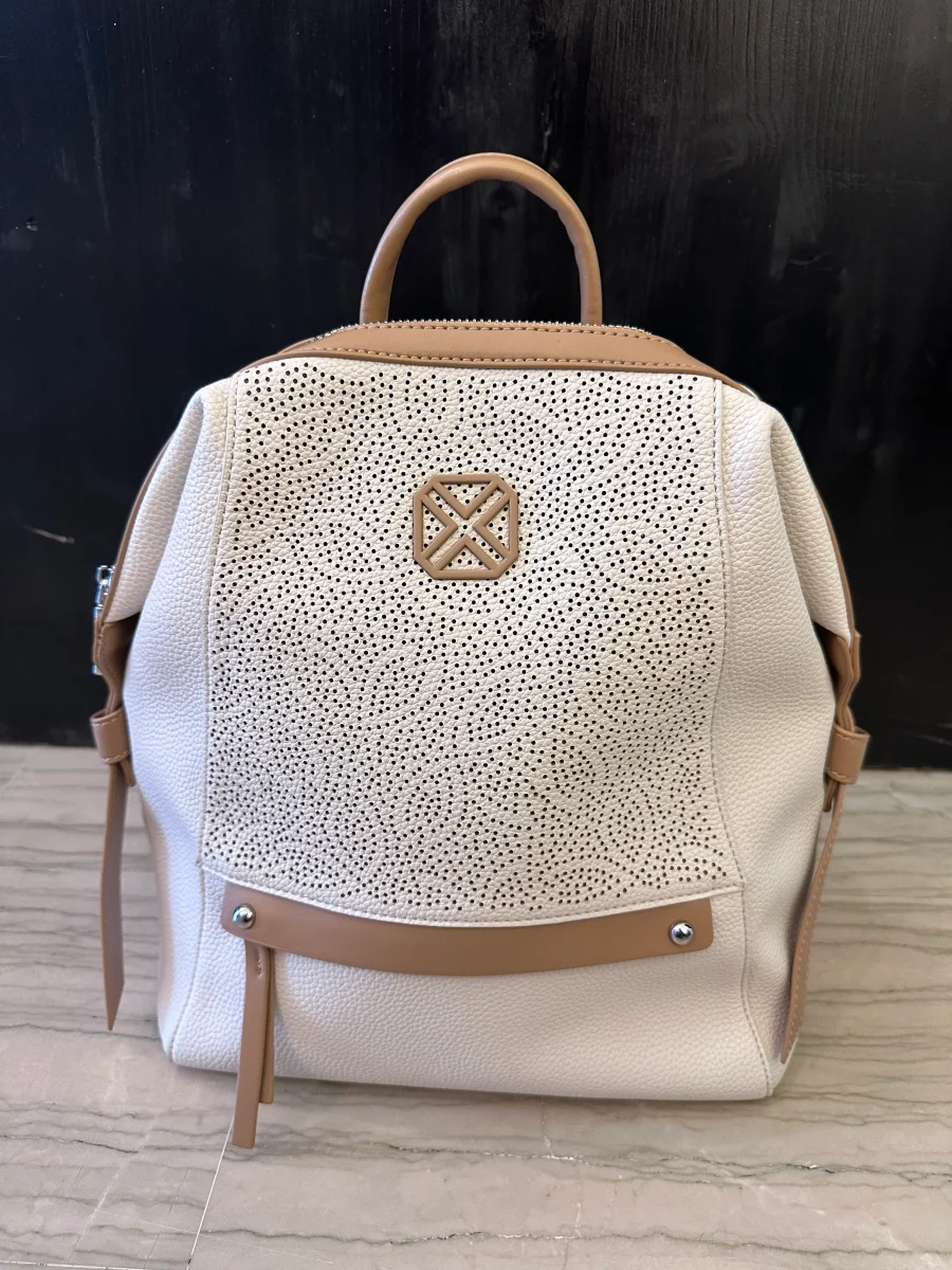 Zainetto Beige con Dettagli Cuoio e Zip Argento – Backpack Casual Chic 31 cm - immagine 2