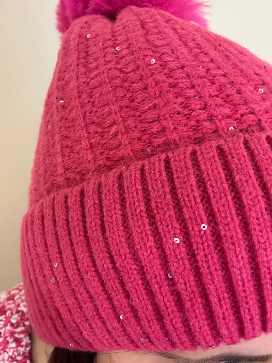 CAPPELLO FUCSIA CON PON PON - immagine 3