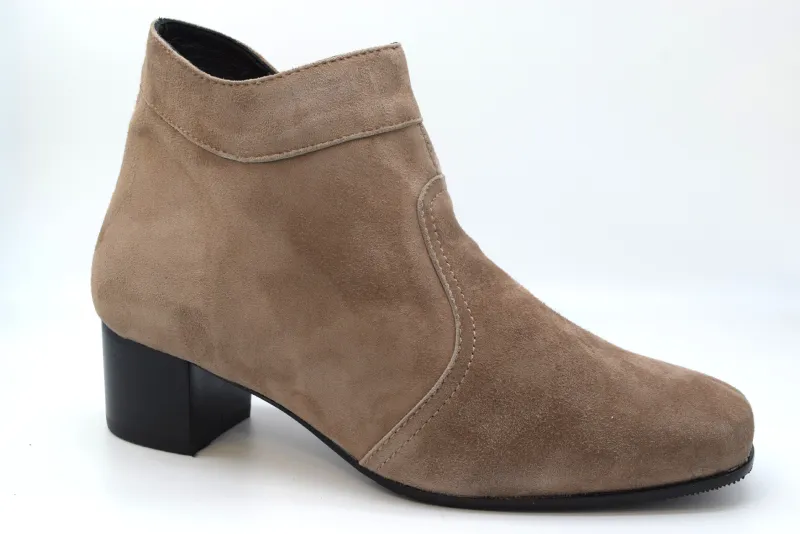 Marro Stivaletto corto borchie forma 70P 5449 Camoscio Acero