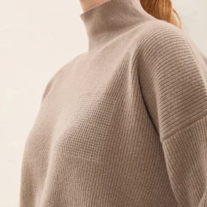 Peserico Maglia a collo alto in lana, seta e cashmere cammello