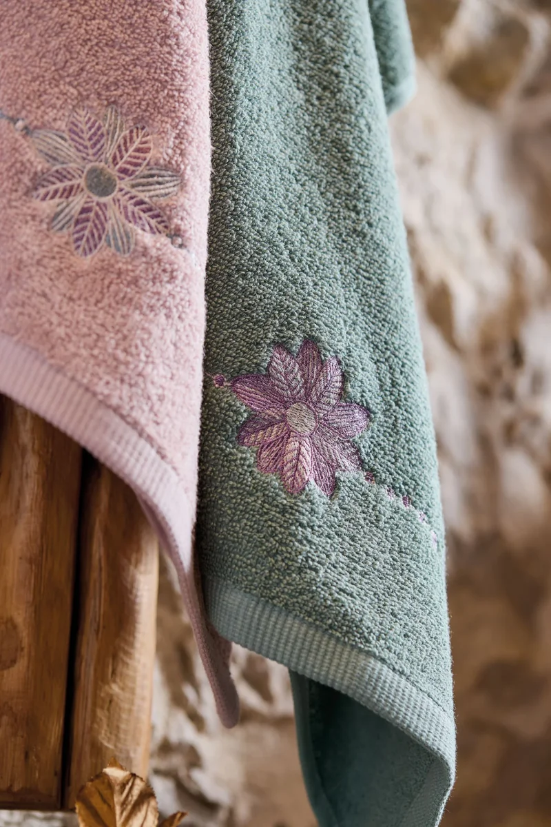 Set Spugne Ricamate 1+1 Ospite + Viso - Maison Sucrée - immagine 3