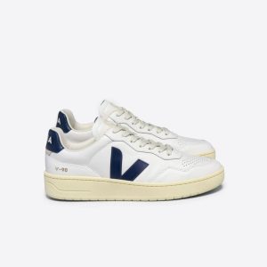 Veja V-90 leather white nautico