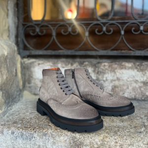 Santoni polacchino  in suede sabbia
