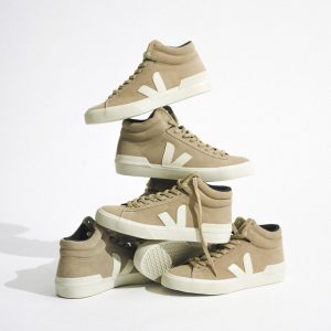 Veja Minotaur suede dune pierre